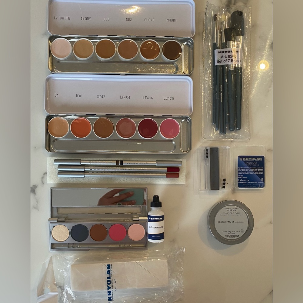 Kryolan 10 piece basic makeup kit